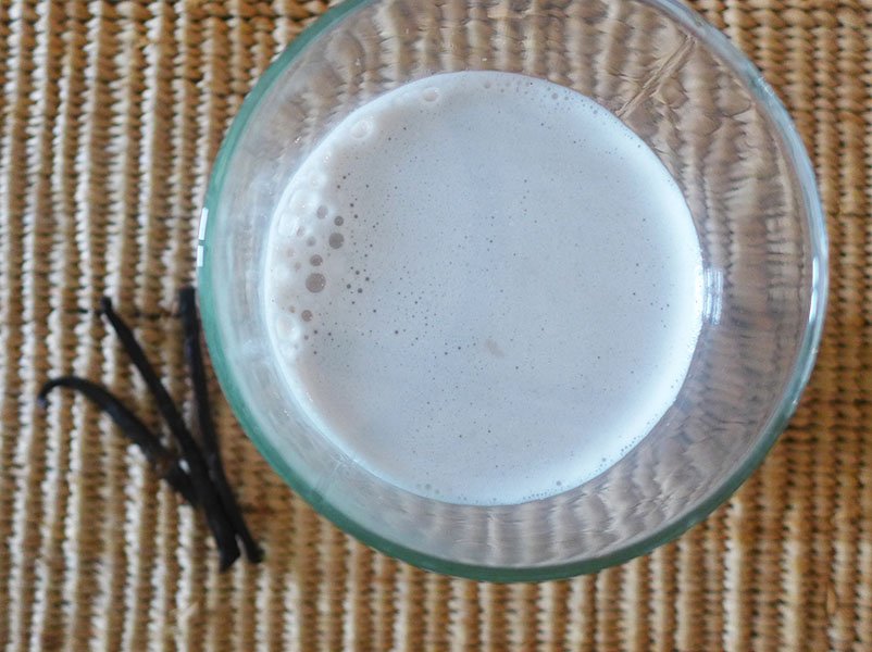 Vanilla-Flavored Almond Milk
